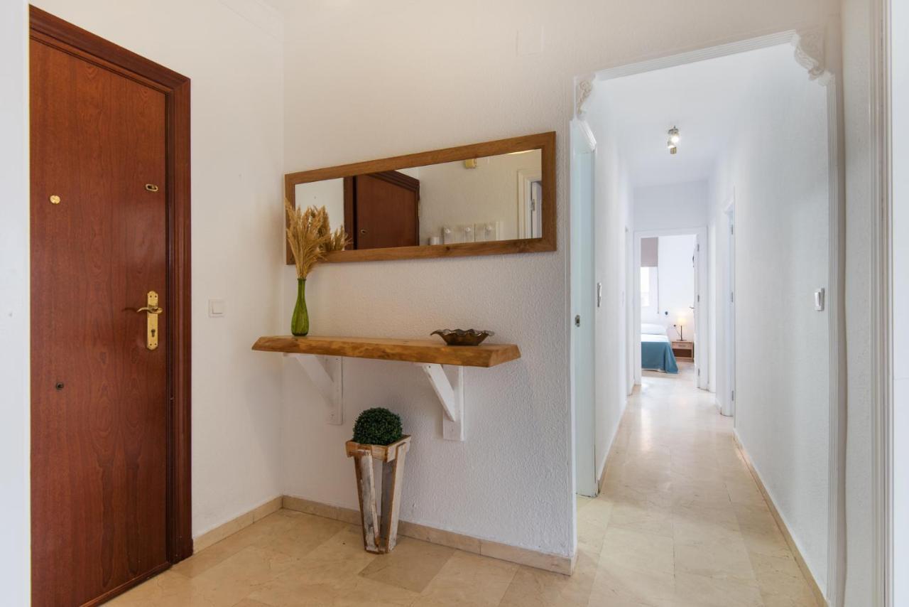 The 2Nd Corner: Central Apartment Ideal For Groups Малага Екстериор снимка