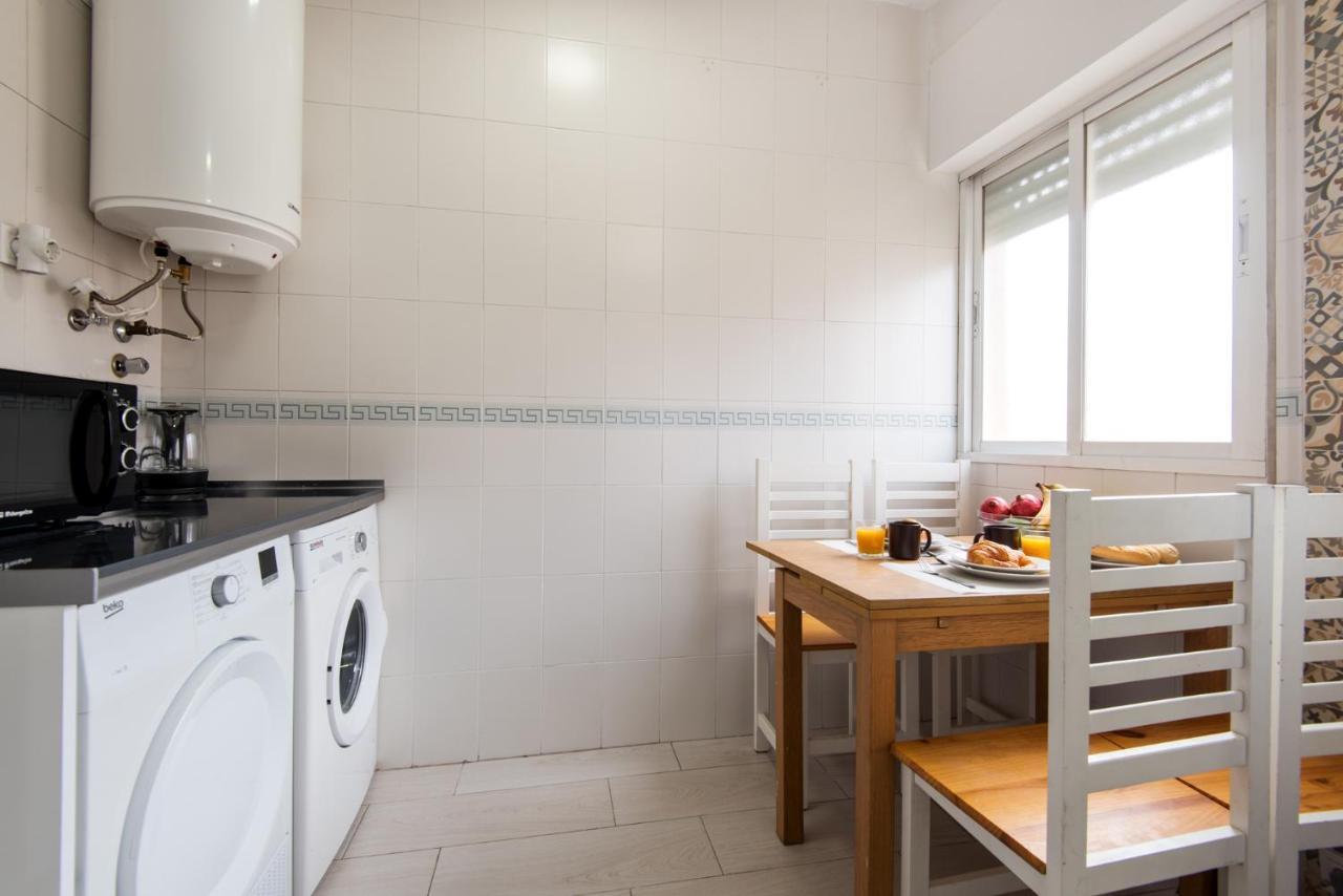 The 2Nd Corner: Central Apartment Ideal For Groups Малага Екстериор снимка