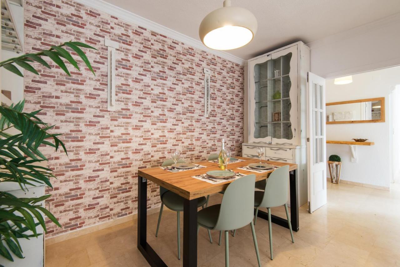 The 2Nd Corner: Central Apartment Ideal For Groups Малага Екстериор снимка